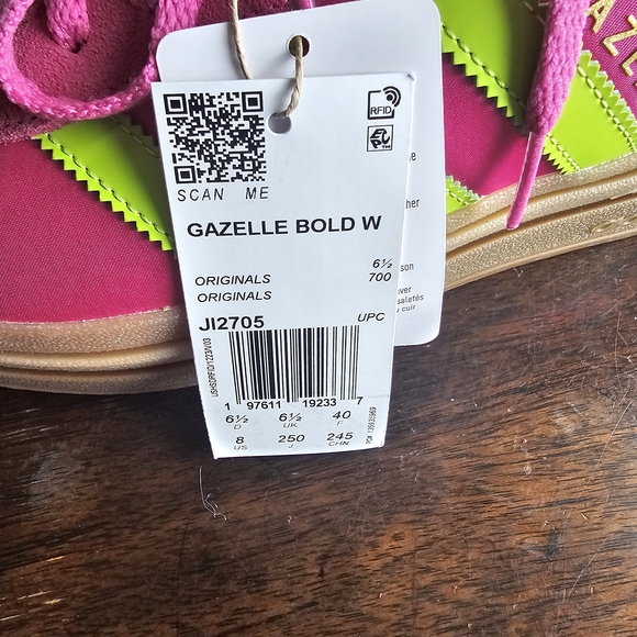 Adidas Women's Pink and Green Sneakers - Picture 13 of 13